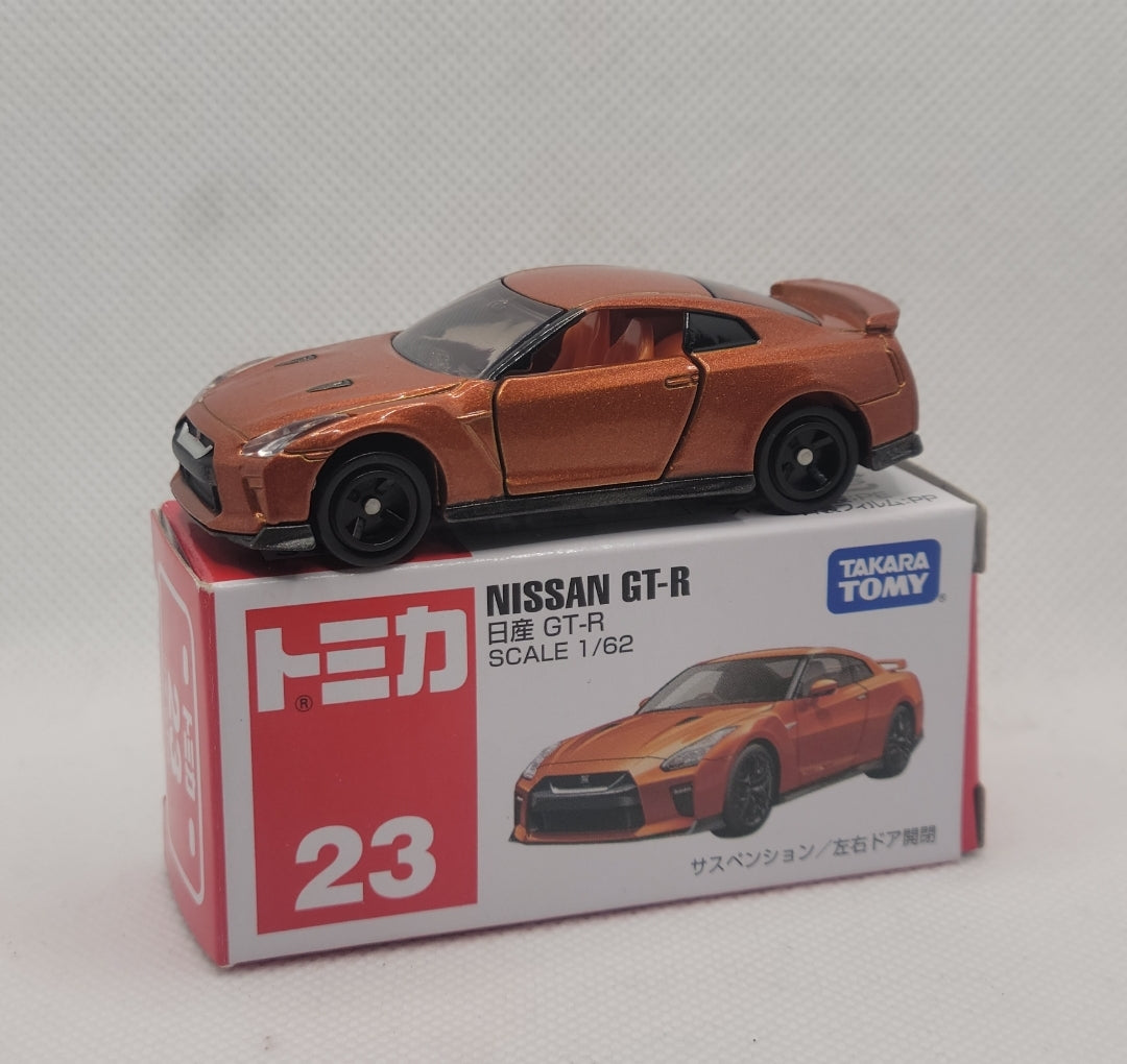 Tomica Nissan GT-R #23