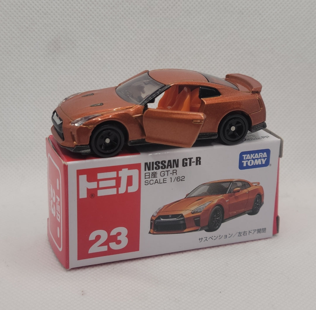 Tomica Nissan GT-R #23